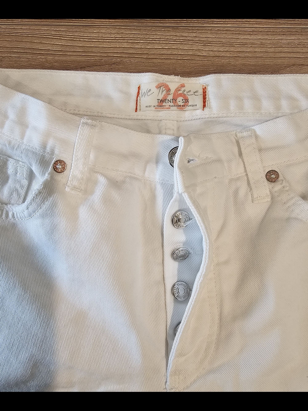 ** SOLD** Free People We The Free Midrise Maggie White Distressed Jeans - Picture 6 of 6